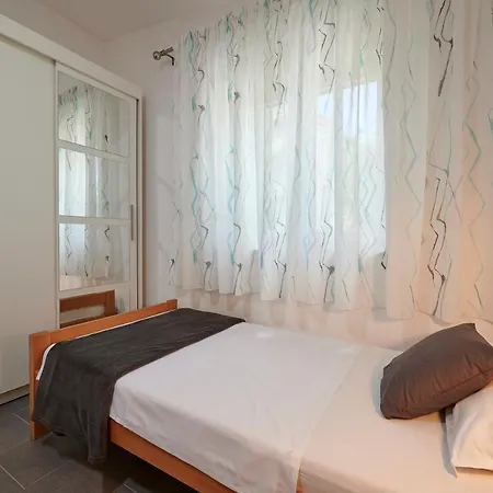 Lovor Villa Trogir
