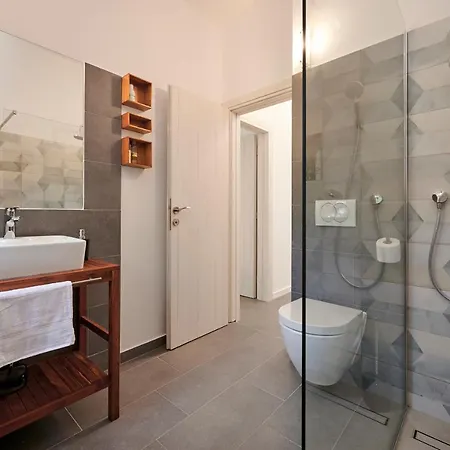 Villa Lovor *